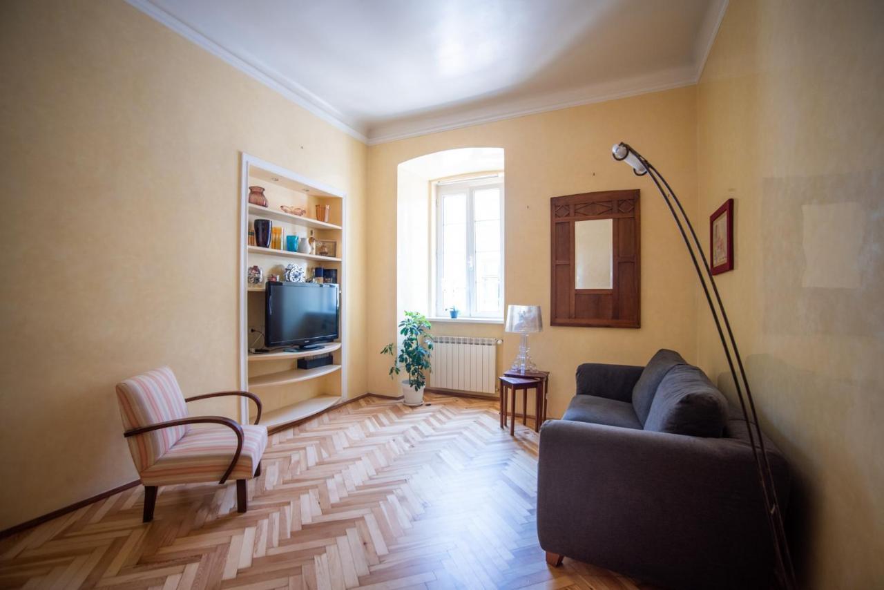 Art & History - New - Modern Classic Apartment Trieste Exterior foto